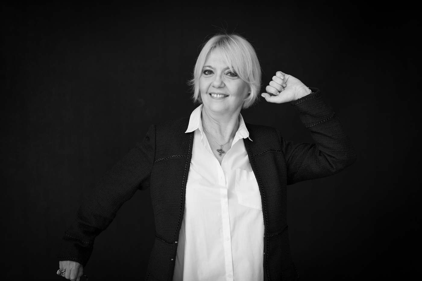 CLIN D’OEIL | EMILIA POPESCU: “Teatrul este frumos pentru că îți oferă de toate” Emilia Popescu interviu 2025