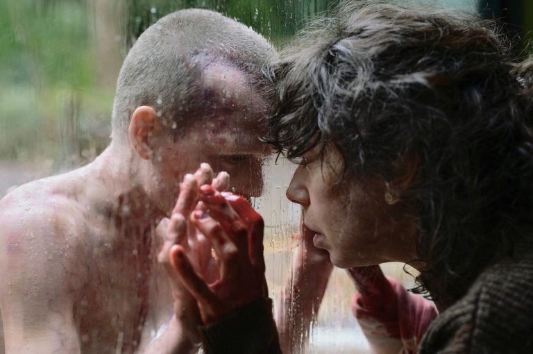 Să o aduci înapoi interviu 2025