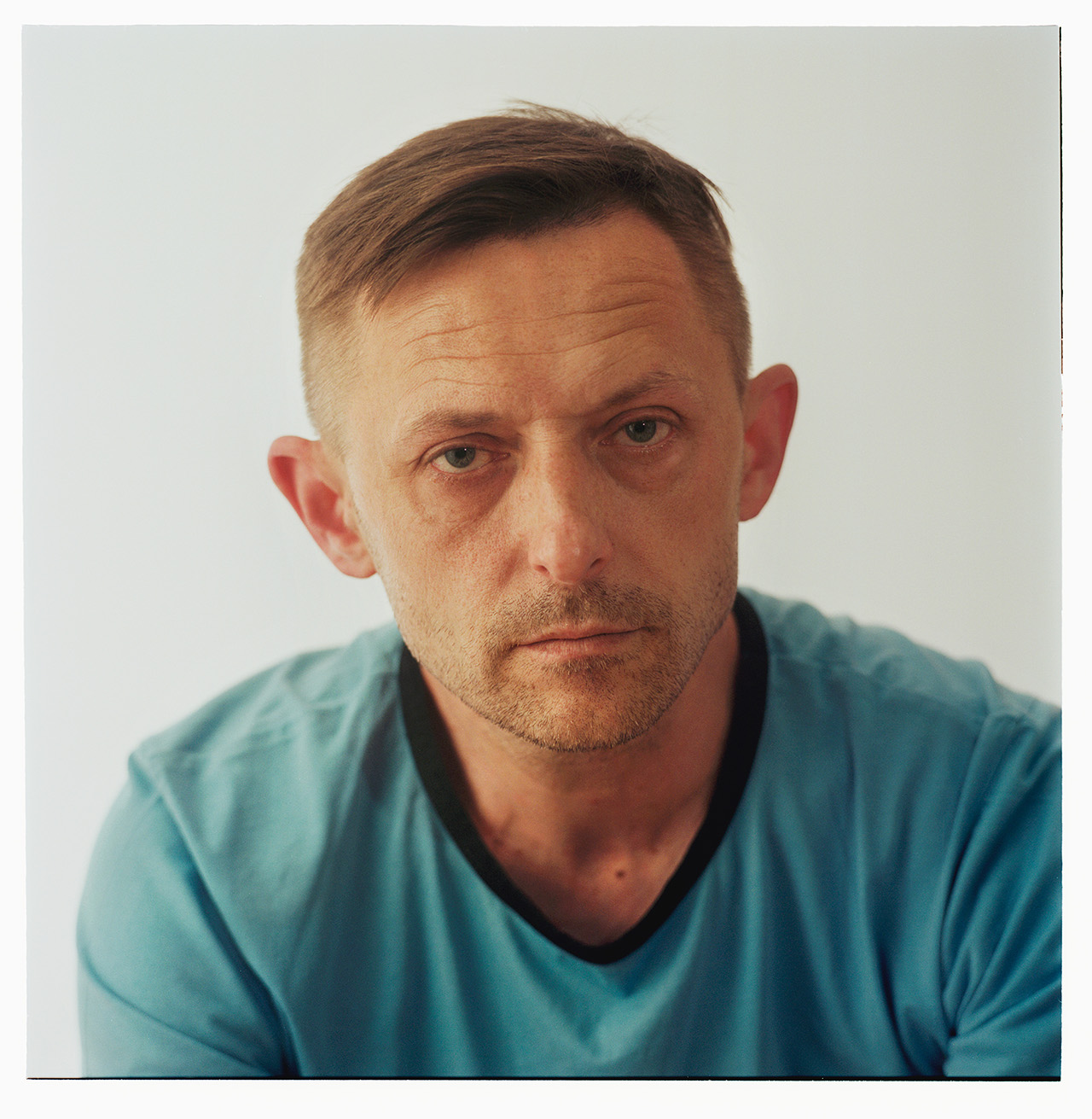 Expoziția „Noua Speranță” de ROMAN TOLICI ajunge la Tulcea