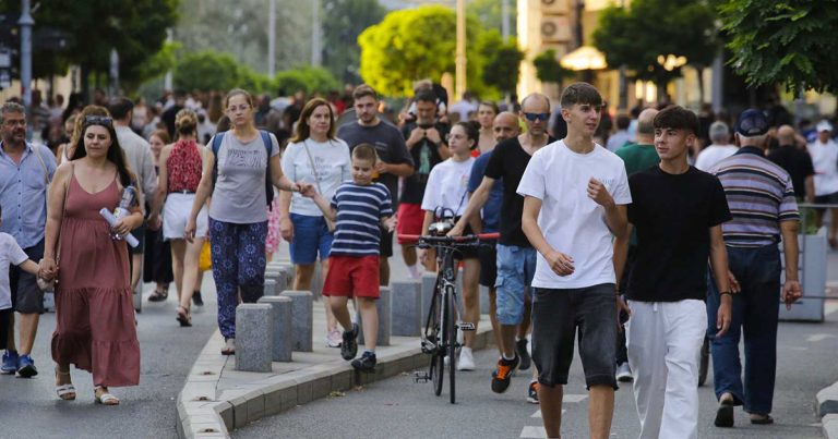 Calea Victoriei devine, din nou, locul de întâlnire al bucureștenilor în weekendul 9-10 august