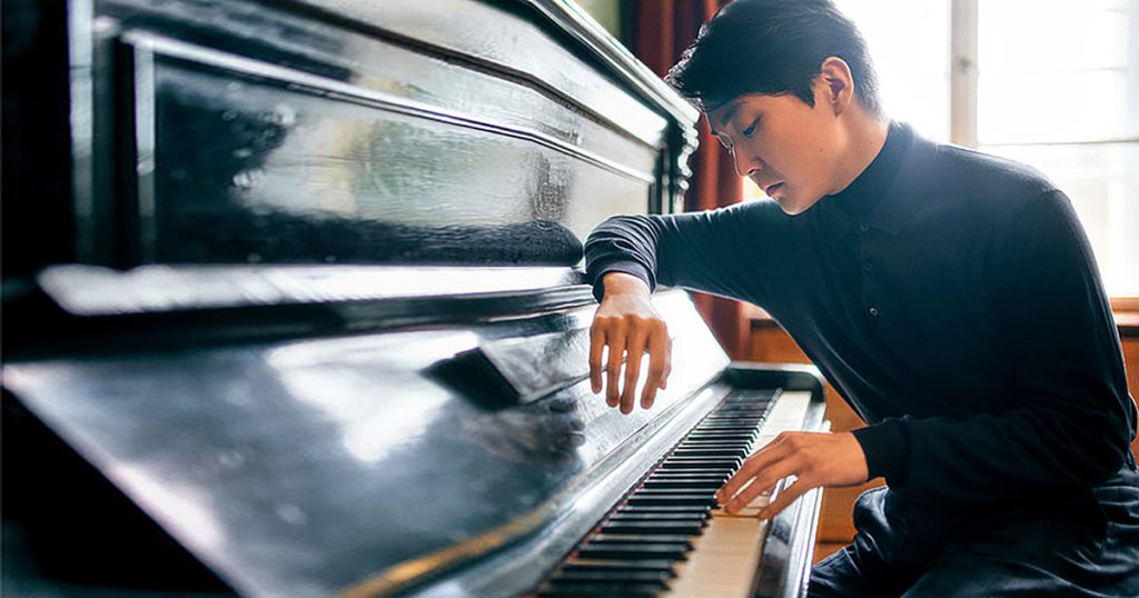 Pianistul Seong-Jin Cho debutează în România la Festivalul Enescu, alături de Orchestra dell’Accademia Nazionale di Santa Cecilia din Roma 