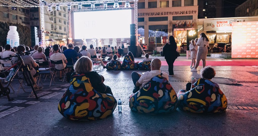 Începe ediția a 16-a a festivalului SFR, 5 zile „La feminin” dedicate filmului românesc, invitaților speciali și publicului cinefil