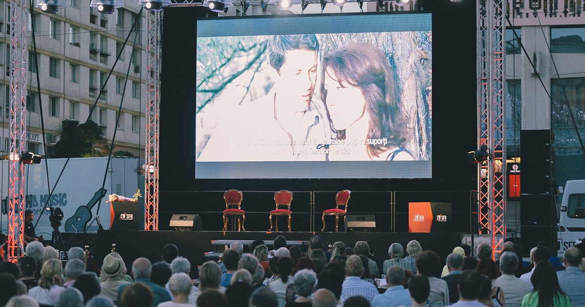&Icirc;ncepe ediția a 16-a a festivalului SFR, 5 zile &bdquo;La feminin&rdquo; dedicate filmului rom&acirc;nesc, invitaților speciali și publicului cinefil