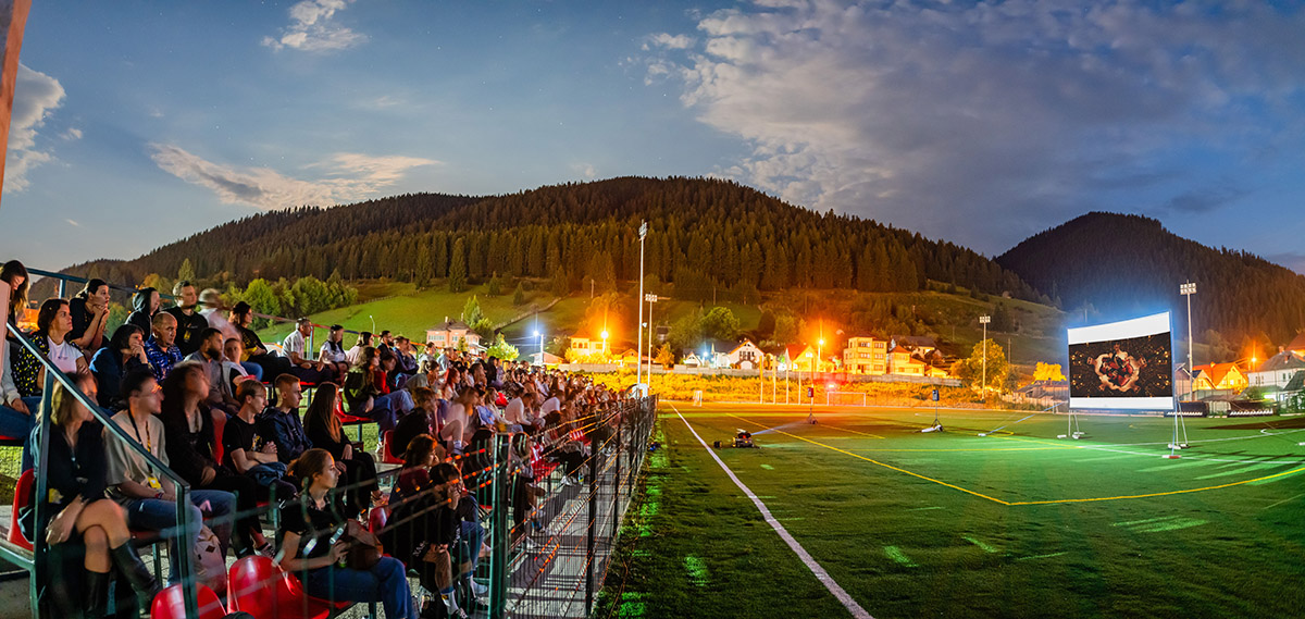 C&acirc;mpulung Film Fest 10: o ediție aniversară cu filme din toată lumea, pe ecranul din inima Bucovinei