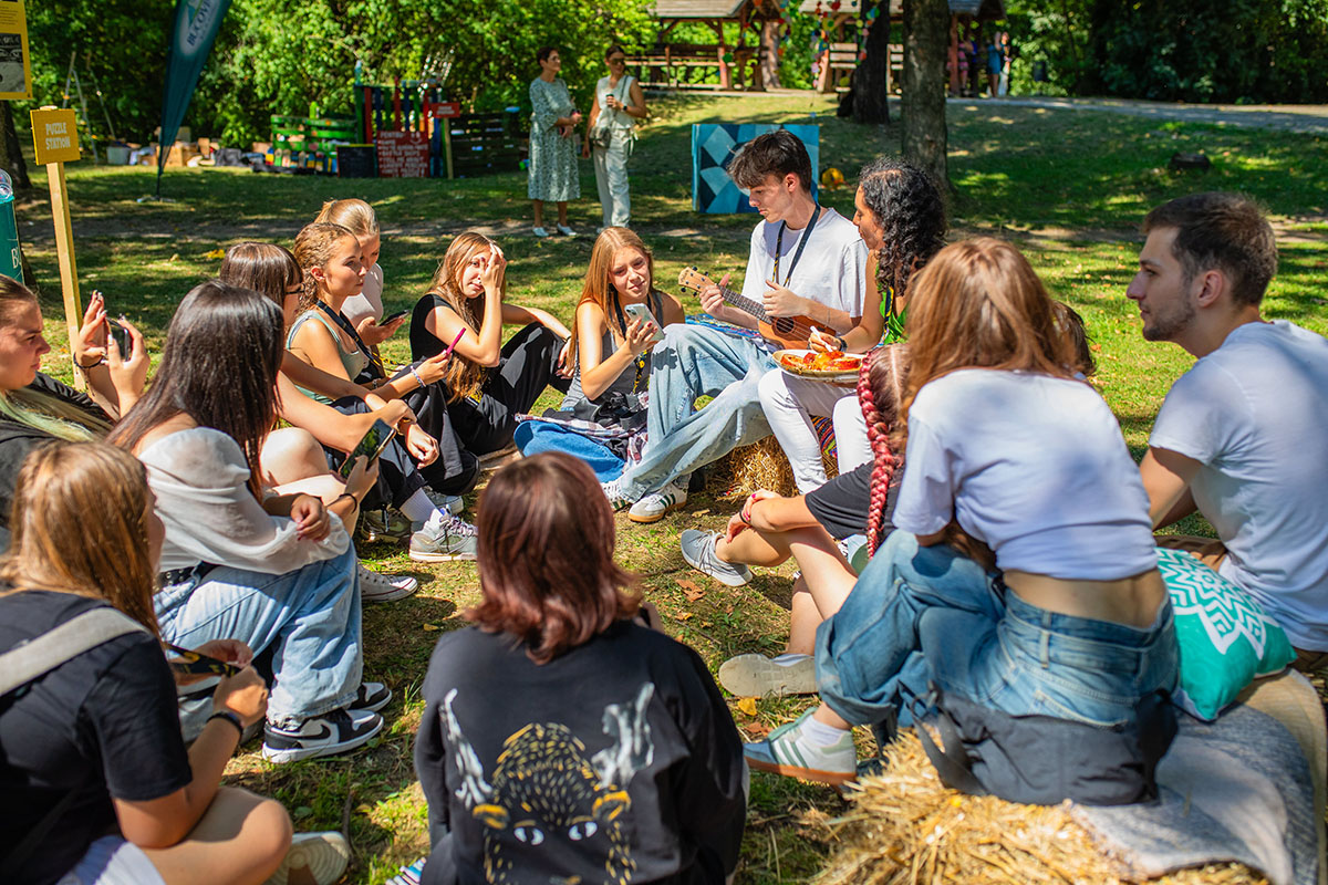 C&acirc;mpulung Film Fest 10: o ediție aniversară cu filme din toată lumea, pe ecranul din inima Bucovinei