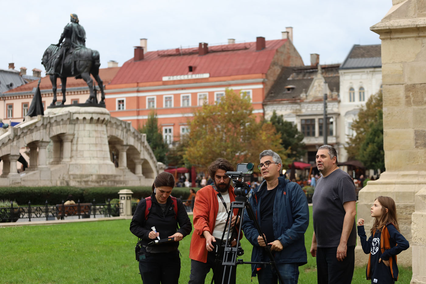 CLIN D’OEIL | RADU JUDE: “Cinema-ul ar trebui lăsat liber și recunoscut în toate formele lui” Radu Jude interviu 2025
