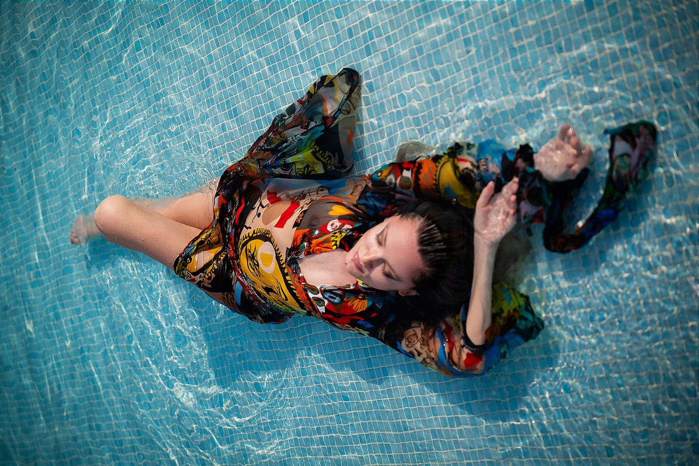 Vară incandescentă şi cool... la piscină