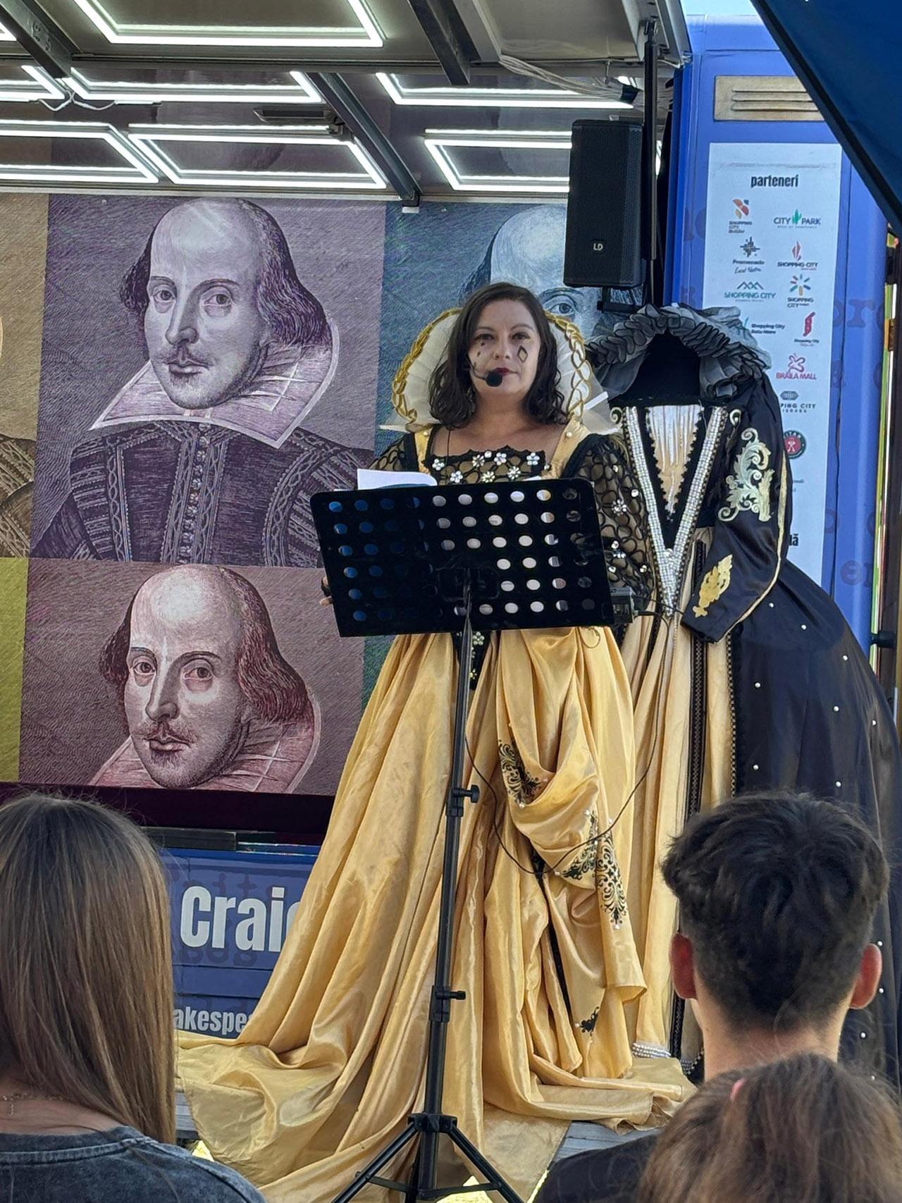 Caravana Shakespeare &ndash; peste tot &icirc;ncheie cel mai amplu turneu teatral din Rom&acirc;nia pe 6, 7 și 8 septembrie, la Craiova