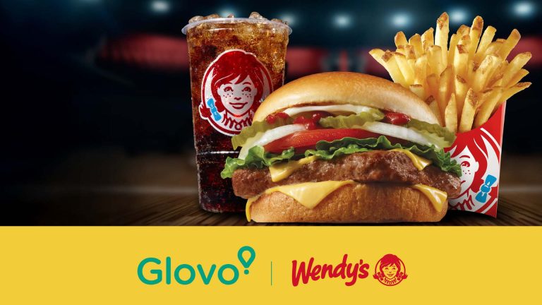 Wendy’s se alătură Glovo în România – Fresh Famous Food, acum la doar un click distanță