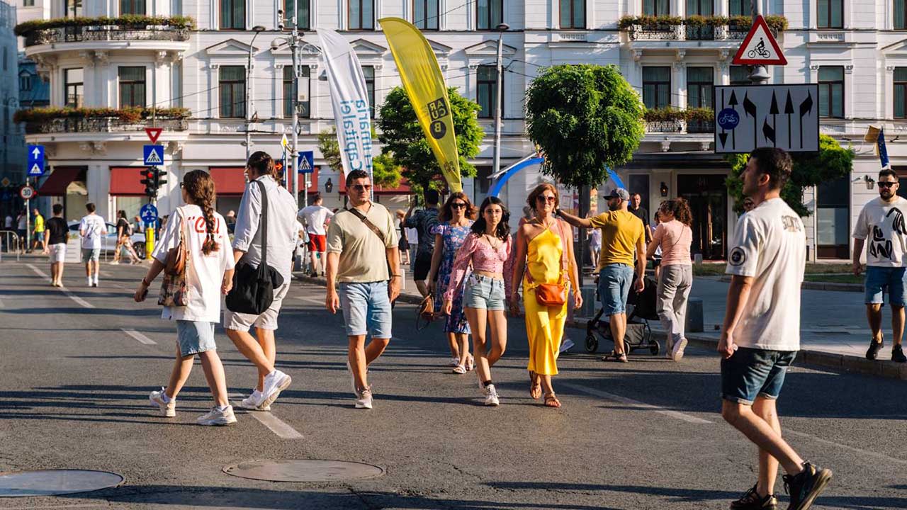 Un nou weekend de sărbătoare, la „Străzi deschise – București”, pe Calea Victoriei și în sectorul 3