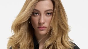 Wella Professionals lansează SMOOTHFILLER – noua tehnologie demi-permanentă care netezește, umple și restructurează părul