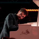 Cătălin Răducanu aduce pianul și țambalul la Grădina cu Filme – singurul recital în aer liber din ediția a III-a a Turneului Național Un artist, un pian , un țambal 