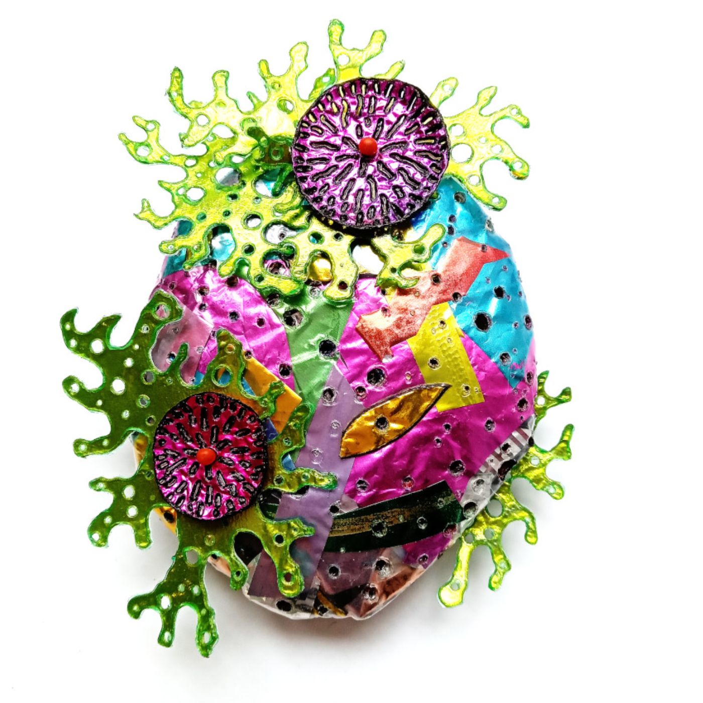 AZAIS, broche galet multicolore algues verte et corolles fushia, 2024