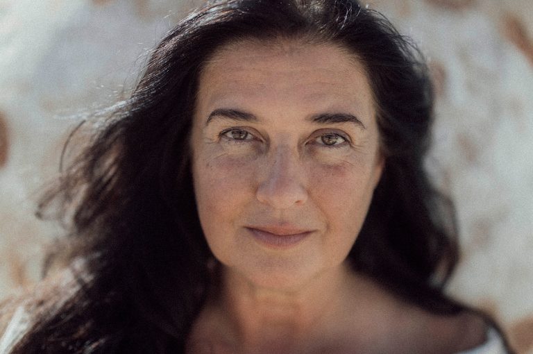 Aby-Cohen-portret-interviu-zile-si-nopti-2025