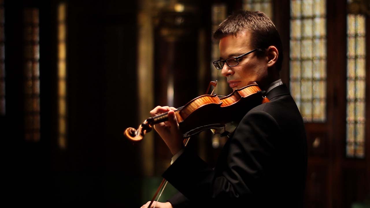 Alexandru Tomescu c&acirc;ntă Bruch la Sala Radio