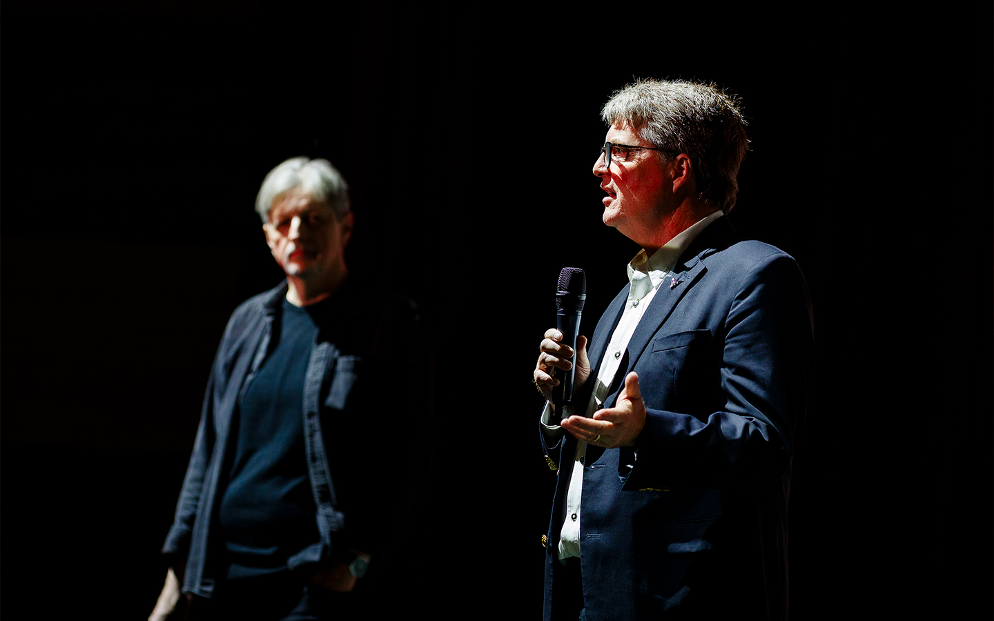 Dacre Stoker: „Este în natura umană să vrem să aflăm mai multe despre ceea ce ne este necunoscut”