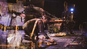 Analog Mania XIII transformă muzica în laborator experimental