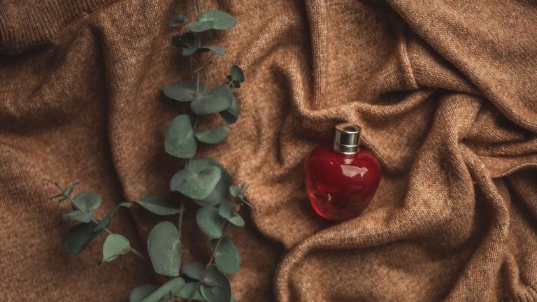 Ghidul parfumurilor de toamnă: Cum alegi aroma potrivită pentru personalitatea și stilul tău