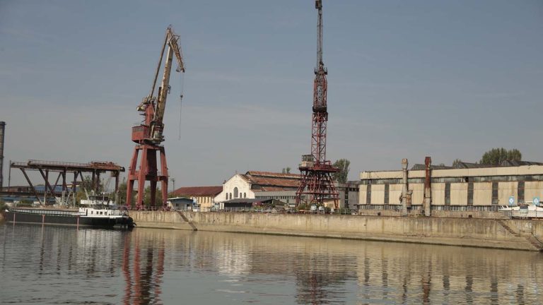 Guest & Host. Reclaiming Post-Industrial Futures, despre chimia dintre loc, artist și comunitate 