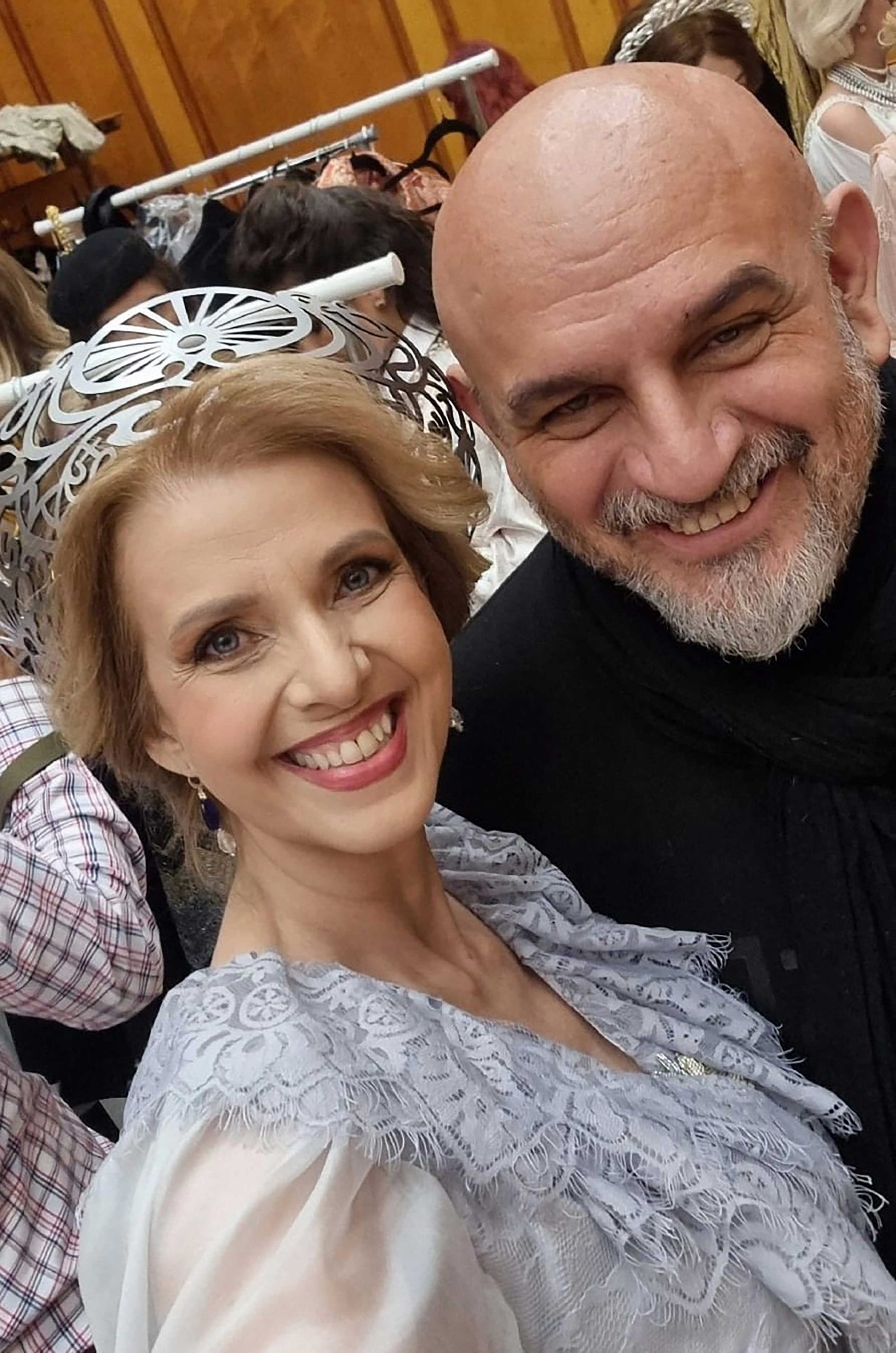 Colecția “Chipurile Mariei, Regina României” By Alin Gălățescu