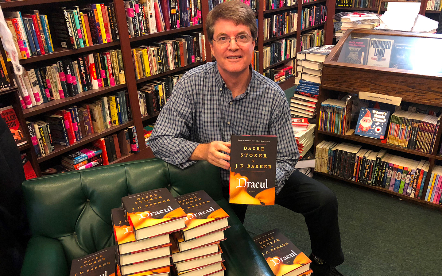 Dacre Stoker: „Este în natura umană să vrem să aflăm mai multe despre ceea ce ne este necunoscut”