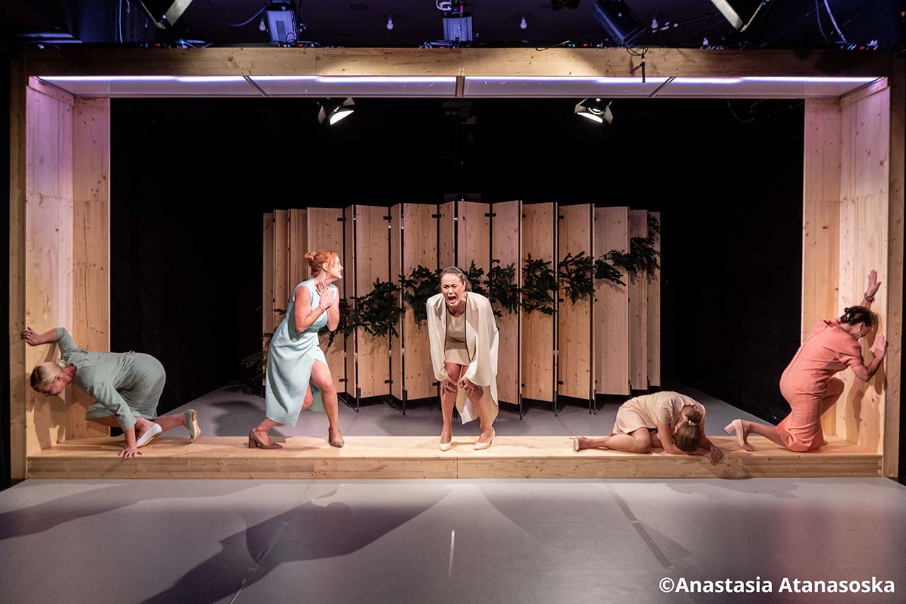 Comedie &icirc;n forme noi: &bdquo;LIRDA&rdquo; &ndash; prima premieră a noii stagiuni la Teatrul de Comedie