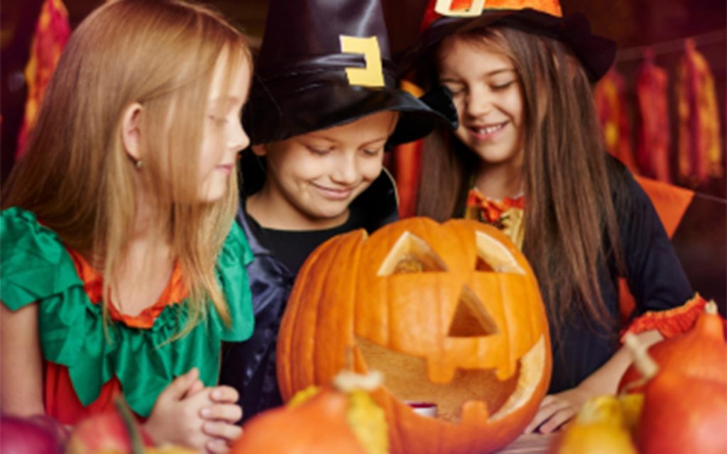 Atelierele Andreei - Trick or treat