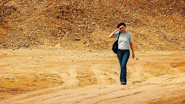 „Interior zero”, cel de-al doilea film regizat de Eugen Jebeleanu, intră în cinematografe