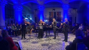 Pe 7 decembrie, Vioara și Enescu  la Ateneul Român – gală de Crăciun cu Gabriel Croitoru și discipolii săi. Invitat special, violonistul Liviu Prunaru