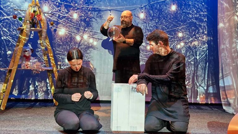 „Poveste de iarnă” în premieră la Teatrul Arlechino