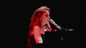 Leyah prezintă „Unplugged Stories”, un eveniment cu muzică cinematic pop și conversații despre (de)conectare și prezență