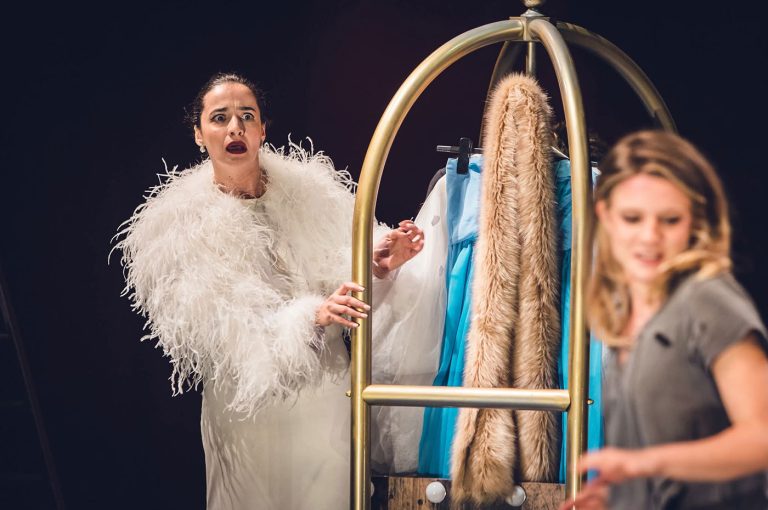 Un-tramvai-numit-speranta-jurnal-de-bucurestean