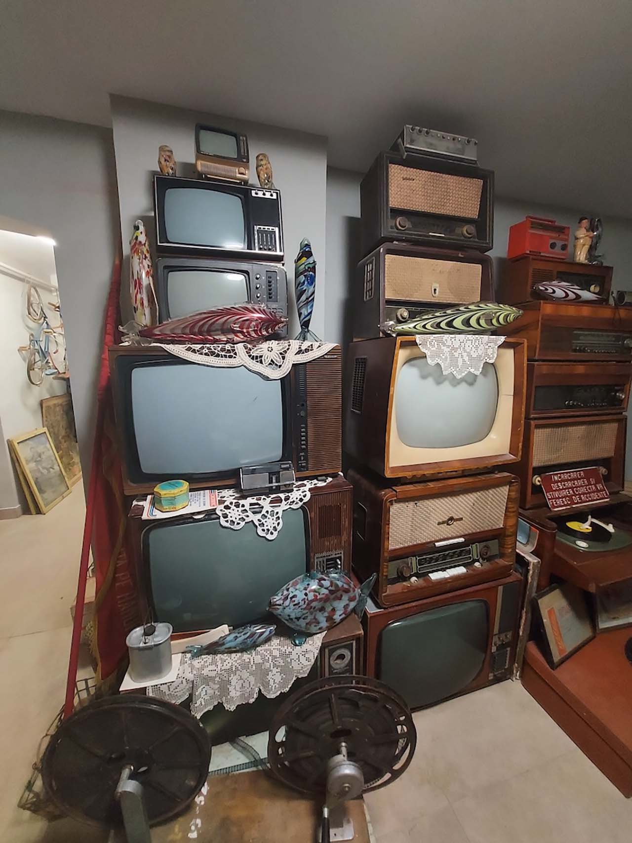 CELULA Free AIR: O cartografie a libertatii in straturile memoriei