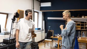 Tudor Chirilă și Cojo lansează GENERAȚII, un dialog tată-fiu despre frici, încredere și încercarea de a-și repara relația