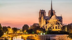 Revenire istorică la Paris: „Notre-Dame de Paris” celebrează 25 de ani și ajunge și la București!