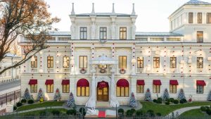 Harper Collective, brandul de lux co-fondat de Jaden Smith, fiul celebrului Will Smith, ajunge în România printr-un parteneriat exclusiv cu TOFF Galleries