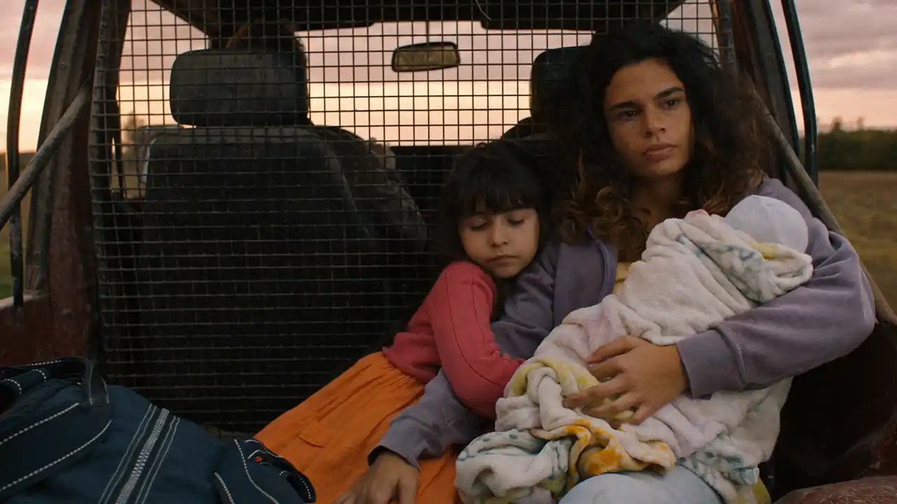 Alina Șerban, premiată internațional, &icirc;ntr-un rol puternic: &bdquo;Gipsy Queen&rdquo; ajunge pe marile ecrane din Rom&acirc;nia