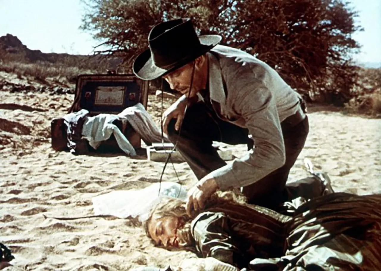 VIDEODOME | “A MAN ALONE” (1955, r: Ray Milland) poză din film A Man Alone 1955 videodome