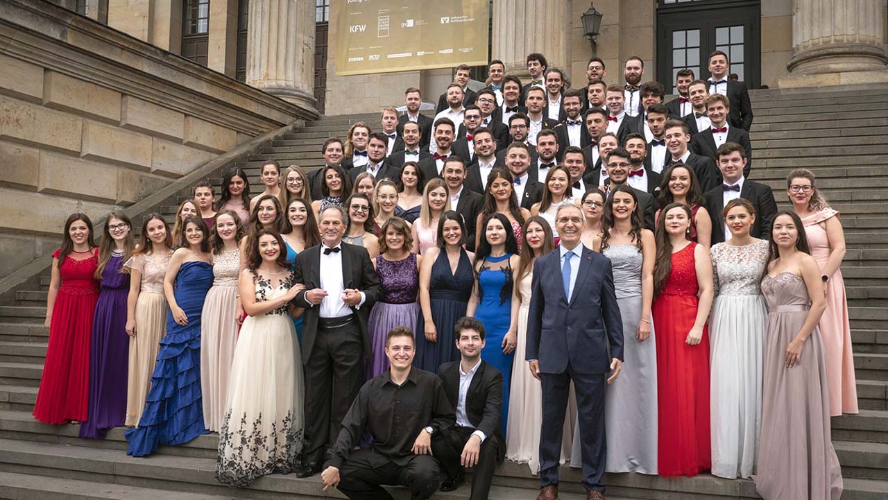Cea de-a IV-a ediție a GALEI PREMIILOR MUSICRIT pe scena Ateneului Rom&acirc;n