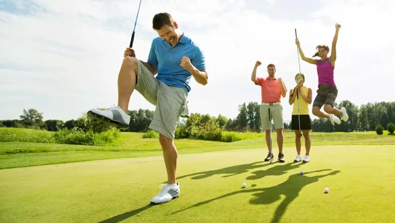 Poză Golf: sportul relaxant al miliardarilor