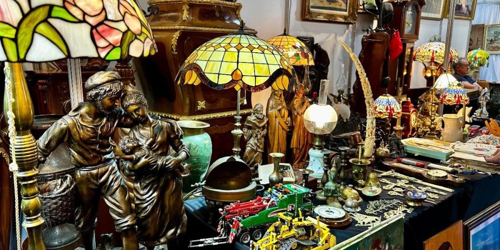 Antique Market @ Romexpo