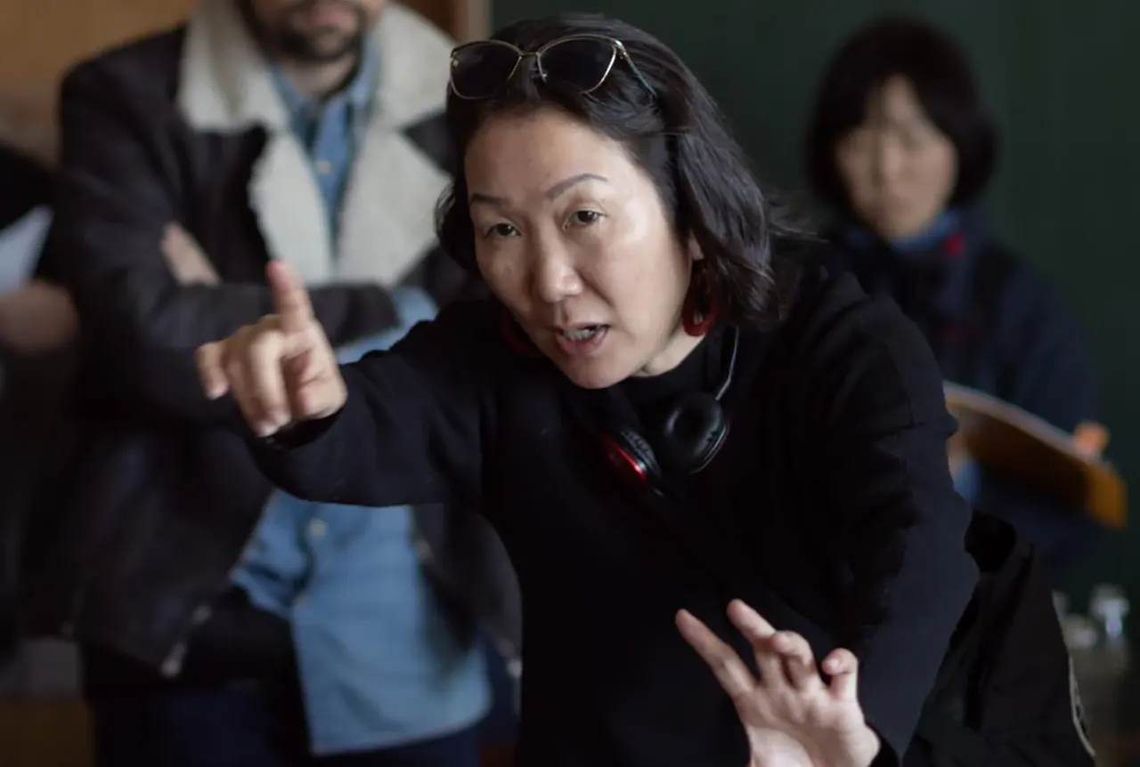 Familie de inchiriat rental family 2026 - HIKARI pe platoul de filmare