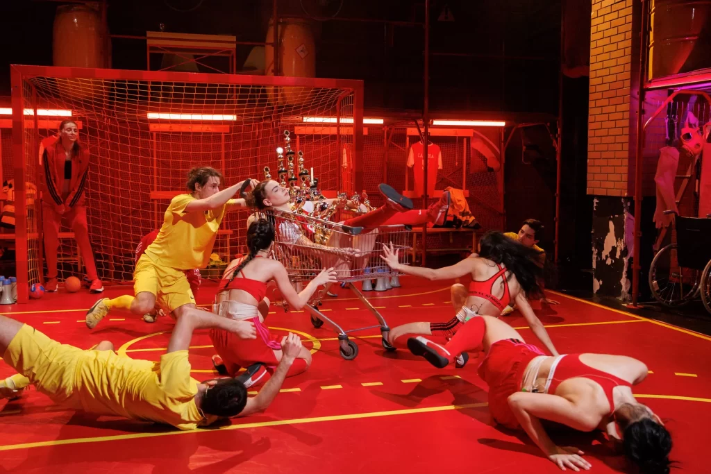 Meciul de handbal @ Teatrul Metropolis