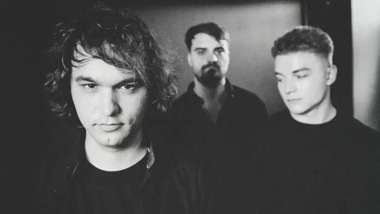 Trupa Rana lansează single-ul „Chemical”printr-un concert acustic la J’ai Bistrot