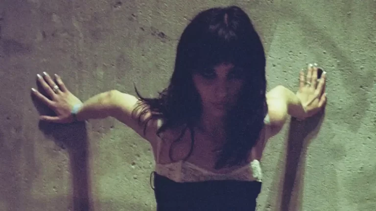 Stella Rose Gahan revine în concert la București