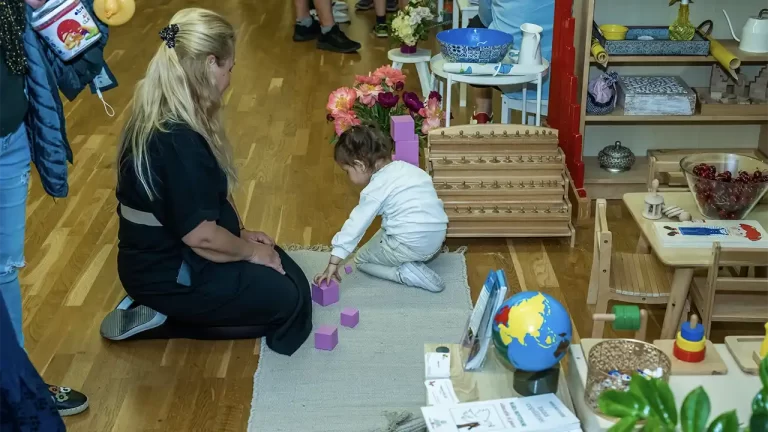 Cât costă educația privată în 2026 și cum poate fi planificată inteligent de la creșă la liceu