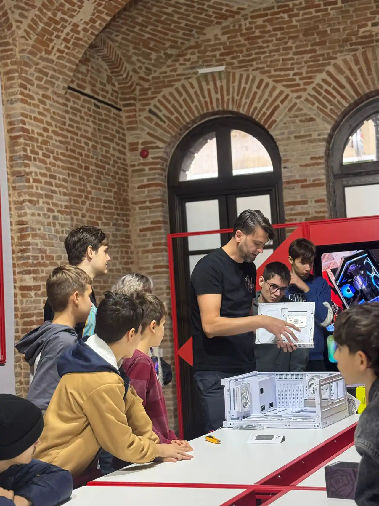Ultima lună din The Art of the Game: dialoguri, ateliere și &icirc;nt&acirc;lniri cu profesioniștii din spatele jocurilor video