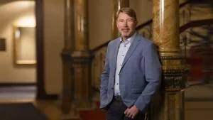 Mika Häkkinen, dublu campion mondial de Formula 1, vine la București