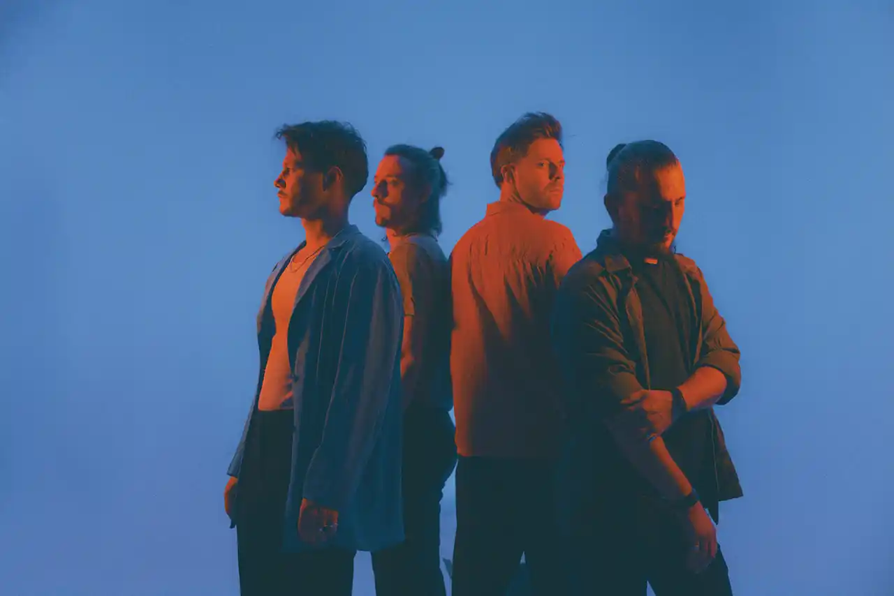 Underground-ul respiră tare și fără compromisuri: Stray Lights Showcase cu Baby Elvis și Mock Surprise pe 26 februarie, la Control Club