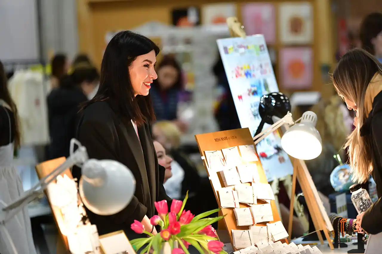 Mezanin Market deschide sezonul t&acirc;rgurilor din 2026. Aproape 400 de creatori locali sunt așteptați la peste 20 de evenimente &icirc;n acest an